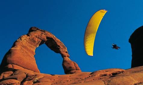 Foto: Thomas Ulrich  //  Glider: OMEGA 3  //  Location:  Arches Nationalpark, USA